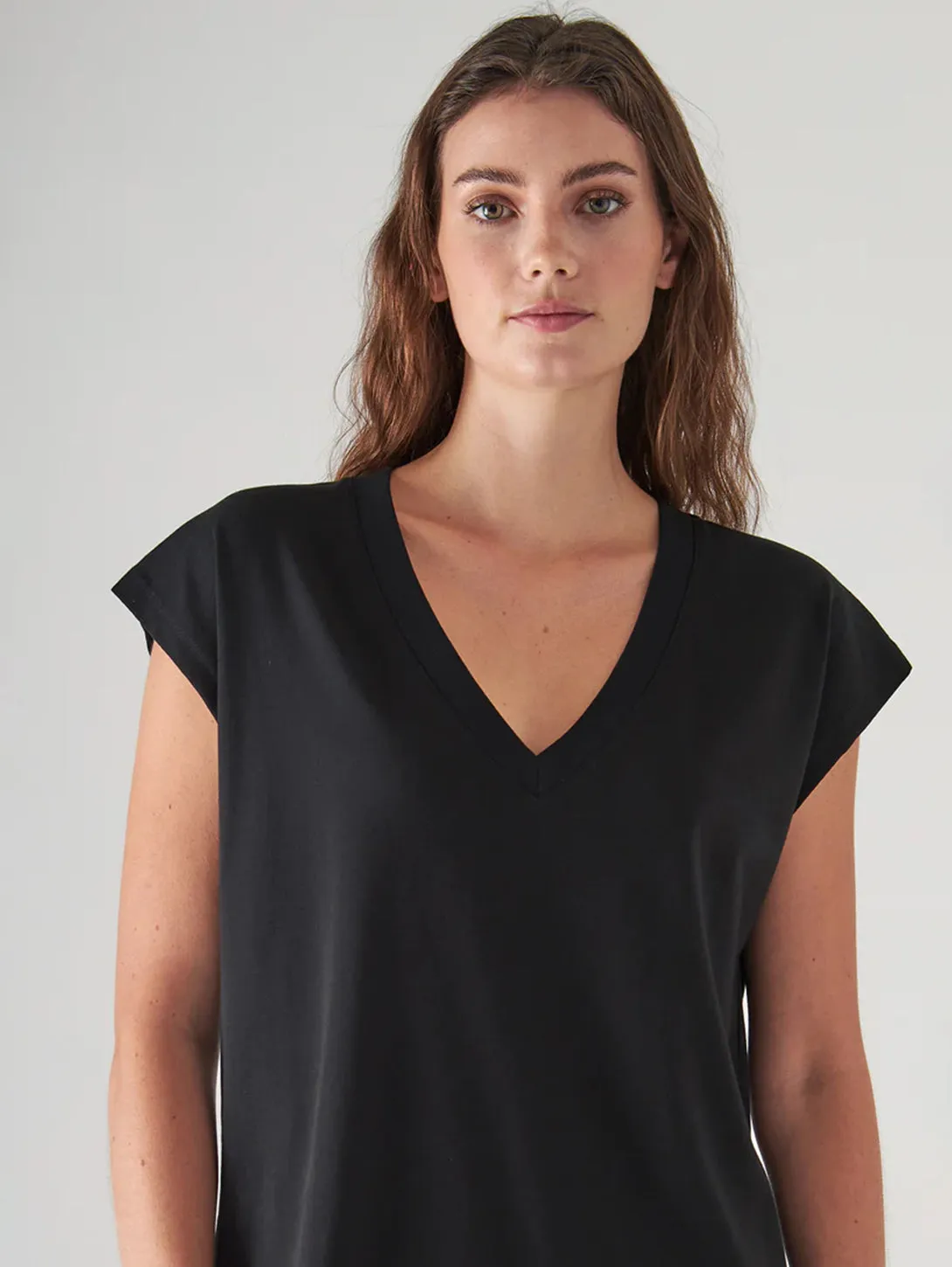 Dolman V-Neck Tee - Black