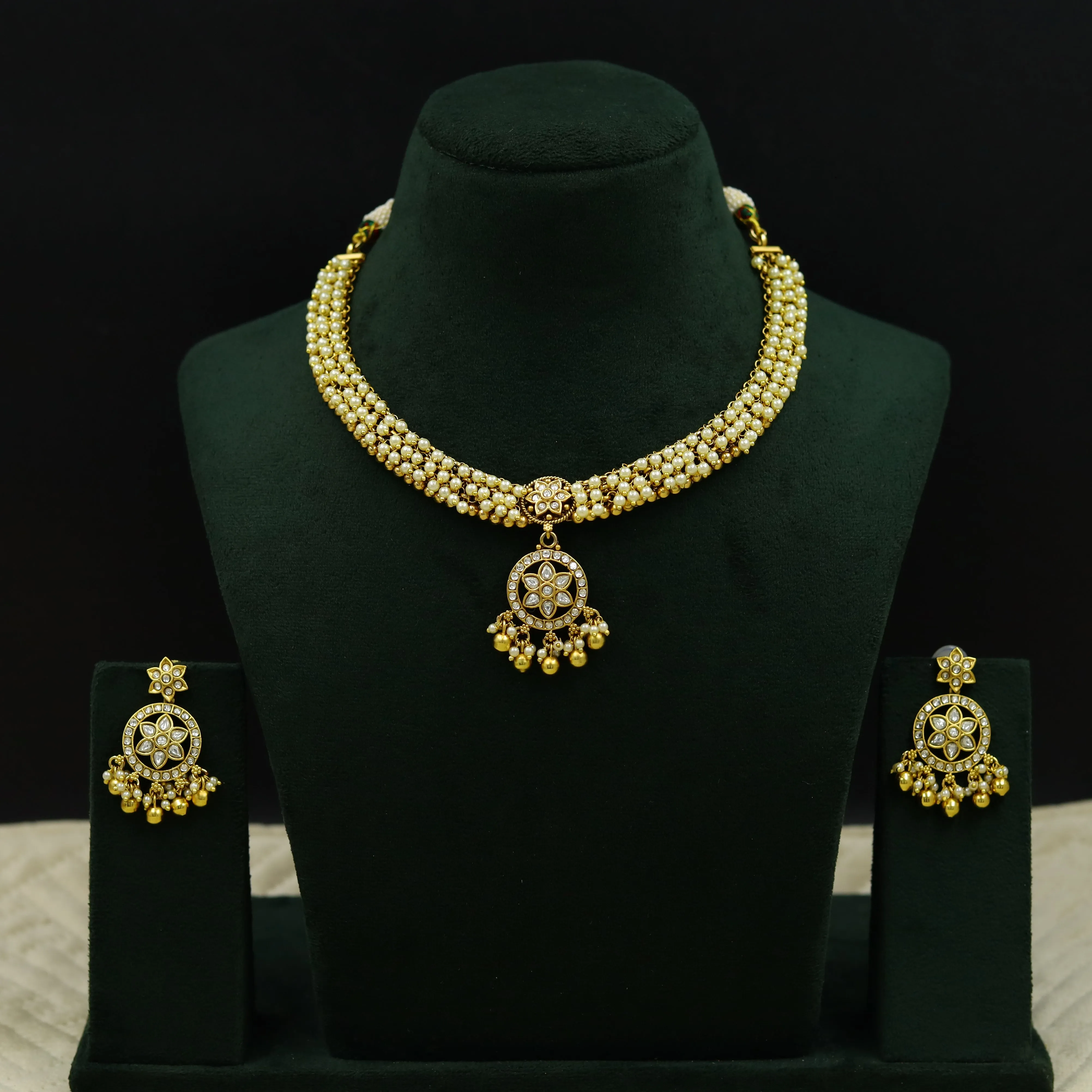 Round Neck Antique Necklace Set 12126-28